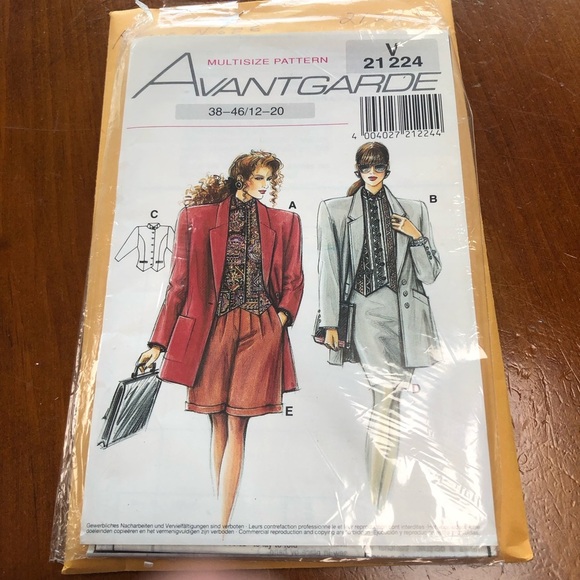 Avantgarde Womens Jacket and Shorts Set Sewing Pattern Vintage 1980s Fashion - Picture 1 of 8